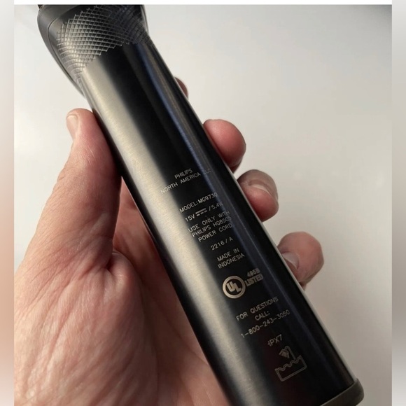 Philips Norelco Multigroom newest model 9000 black stainless steel MG9730/40 - Picture 8 of 11